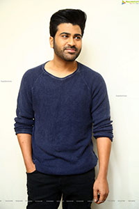 Sharwanand at Aadavallu Meeku Johaarlu Press Meet