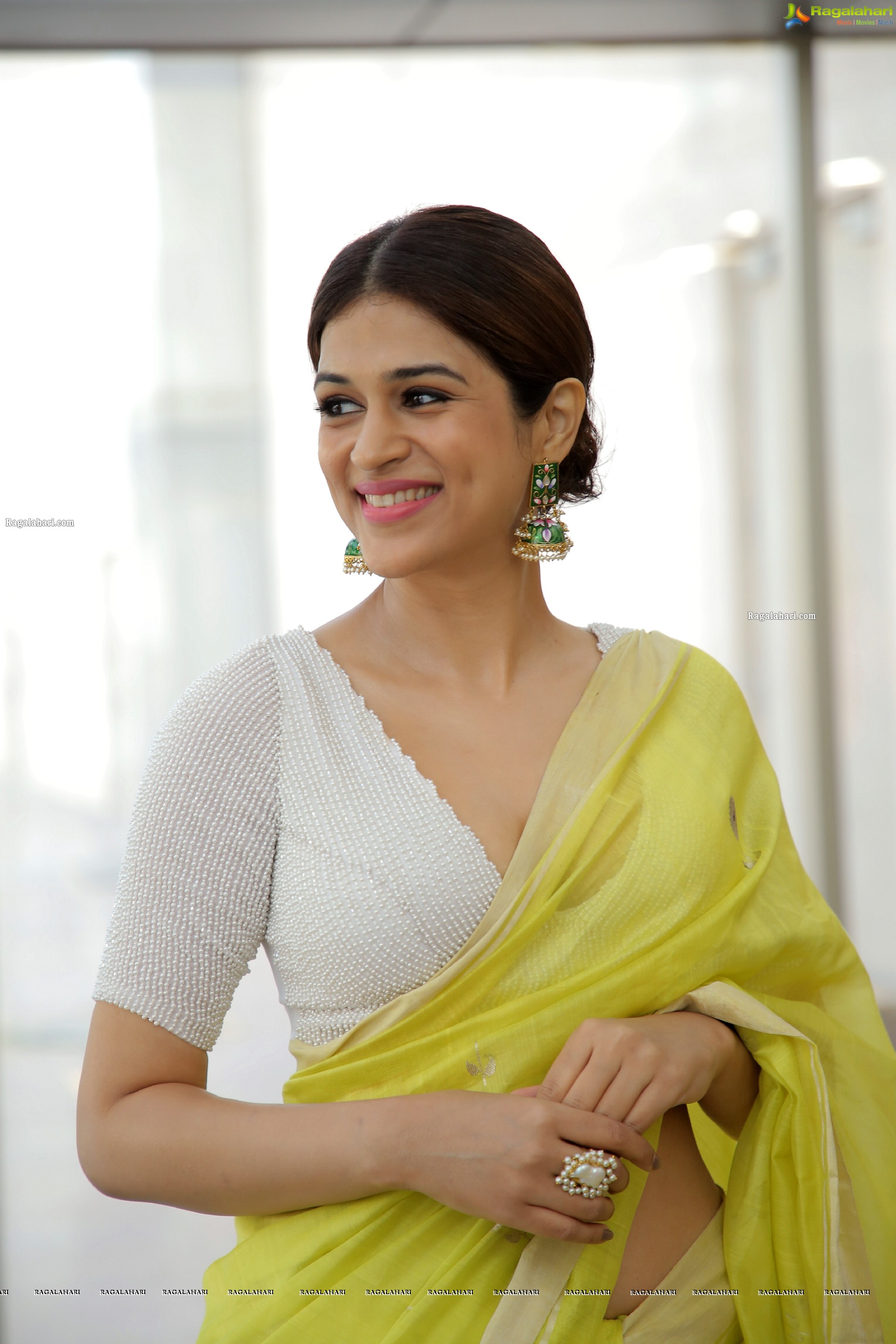 Shraddha Das in Lime Green Saree, HD Photo Gallery