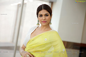 Shraddha Das in Lime Green Saree