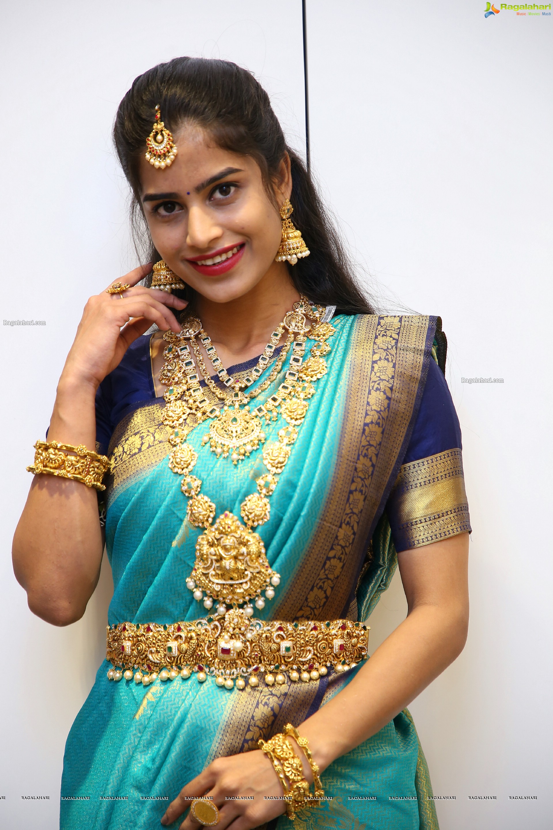 Srilekha in Traditional Jewellery, HD photo Gallery