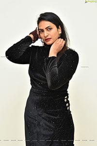 Swetha Varma at Sakala Gunabhi Rama Trailer Launch