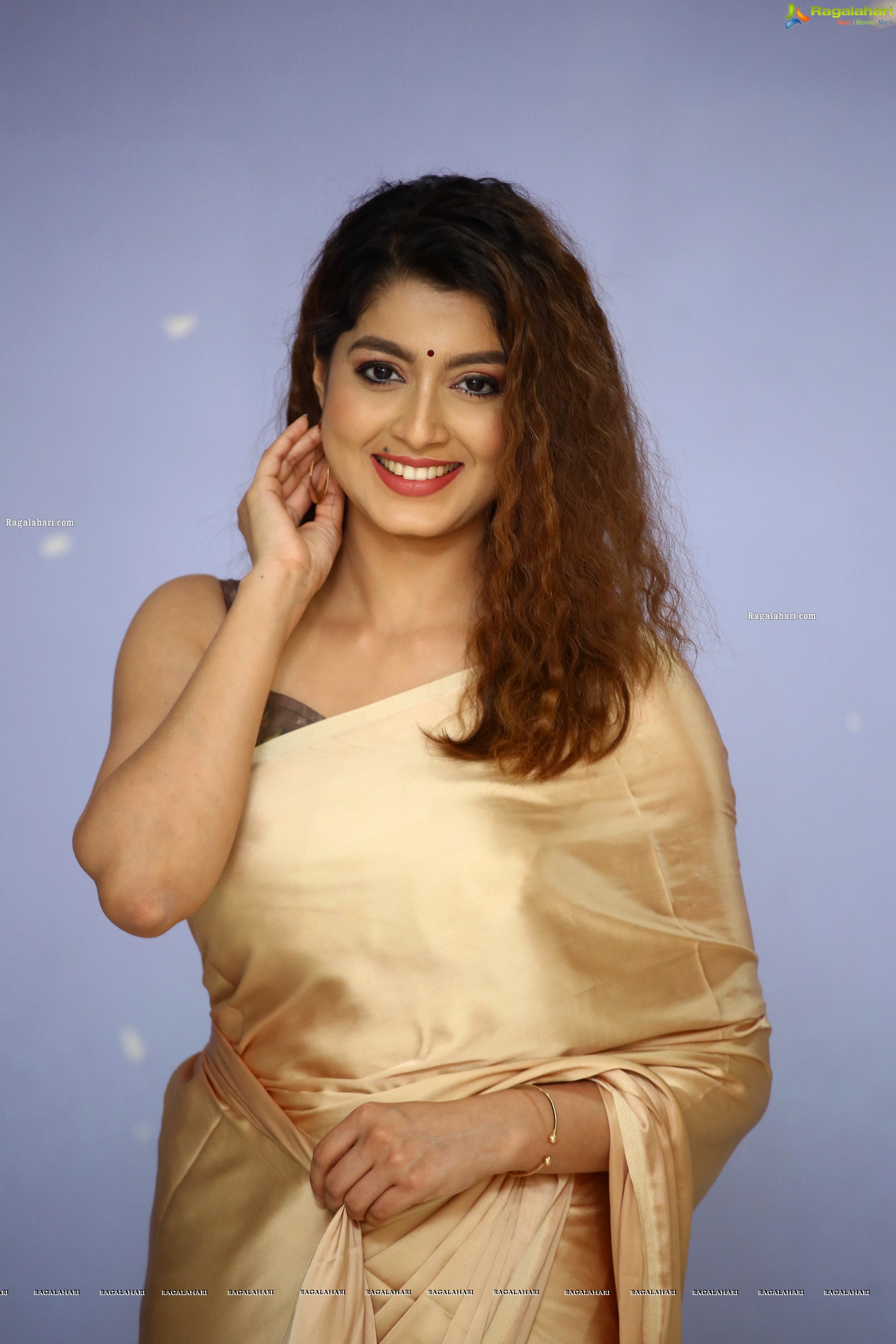 Urvashi Rai at Gray Movie Press Meet, HD Photo Gallery