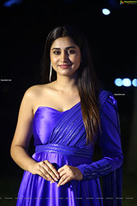 Varshini Sounderajan at Malli Modalaindi Event