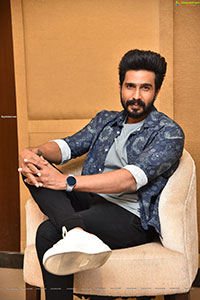 Vishnu Vishal at FIR Movie Interview