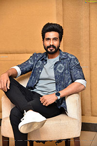 Vishnu Vishal at FIR Movie Interview