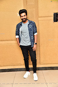 Vishnu Vishal at FIR Movie Interview