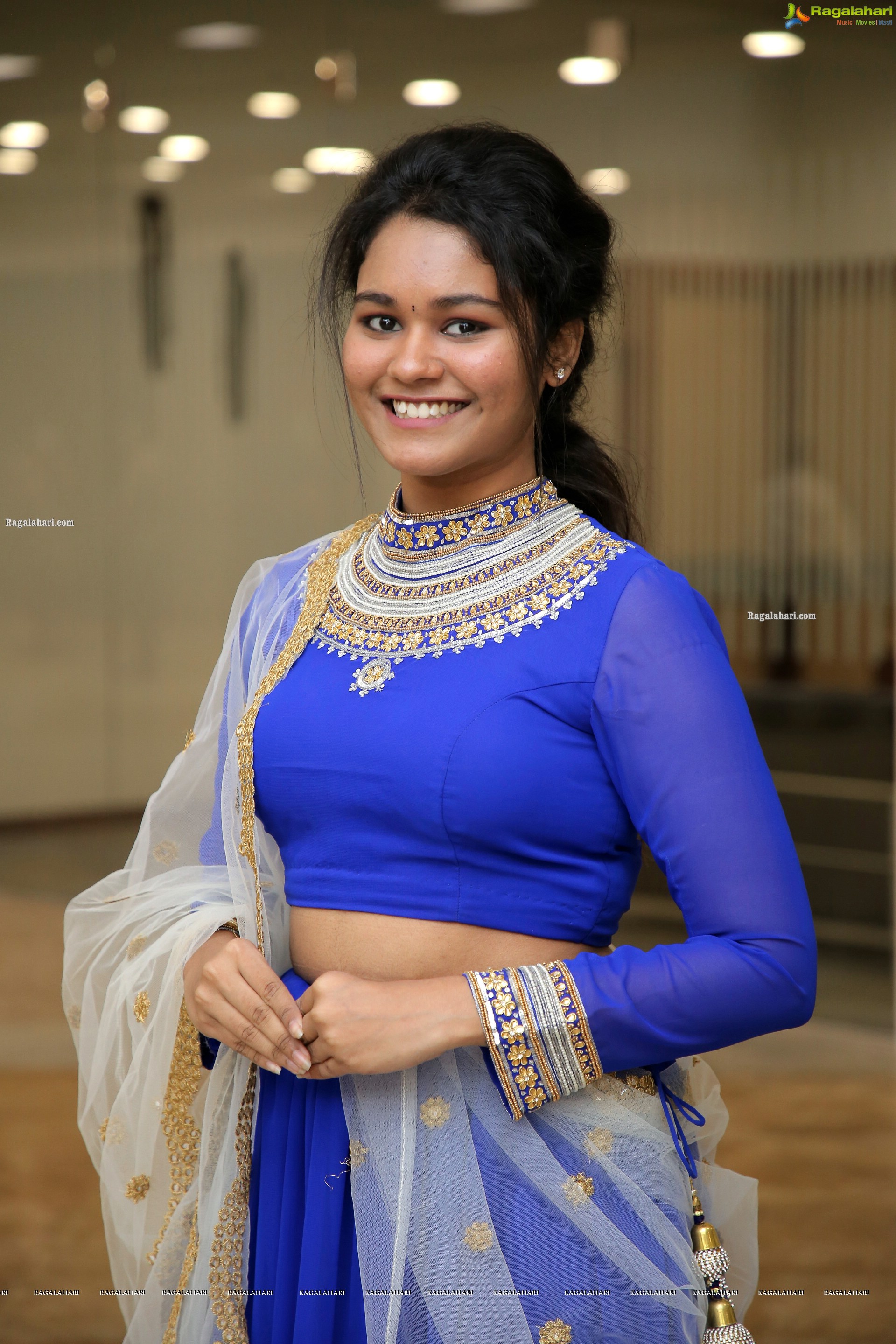 Model Yashaswi Shetty Latest Photos, HD Photo Gallery
