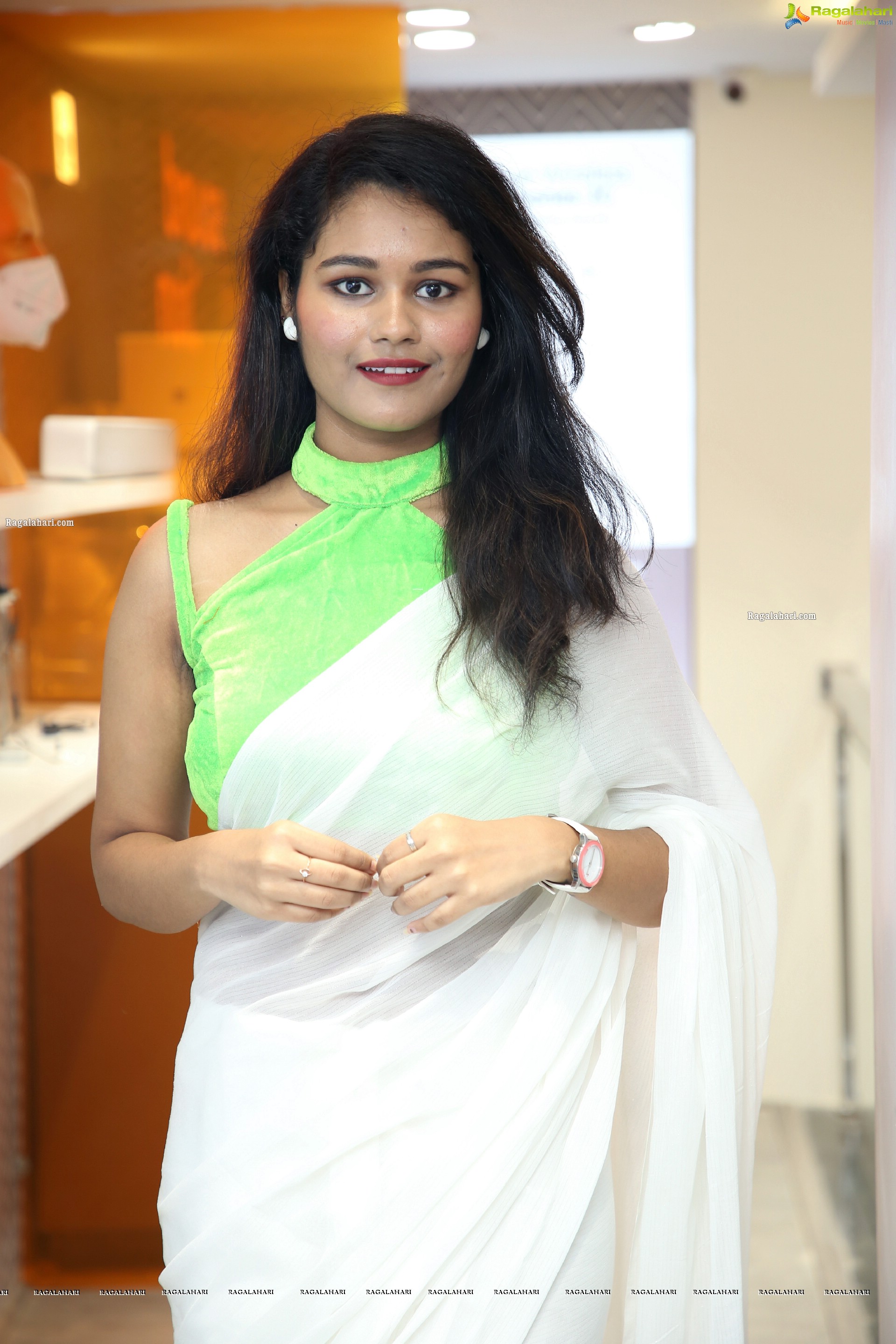 Yashaswi Shetty in Beautiful White Saree, HD Photo Gallery