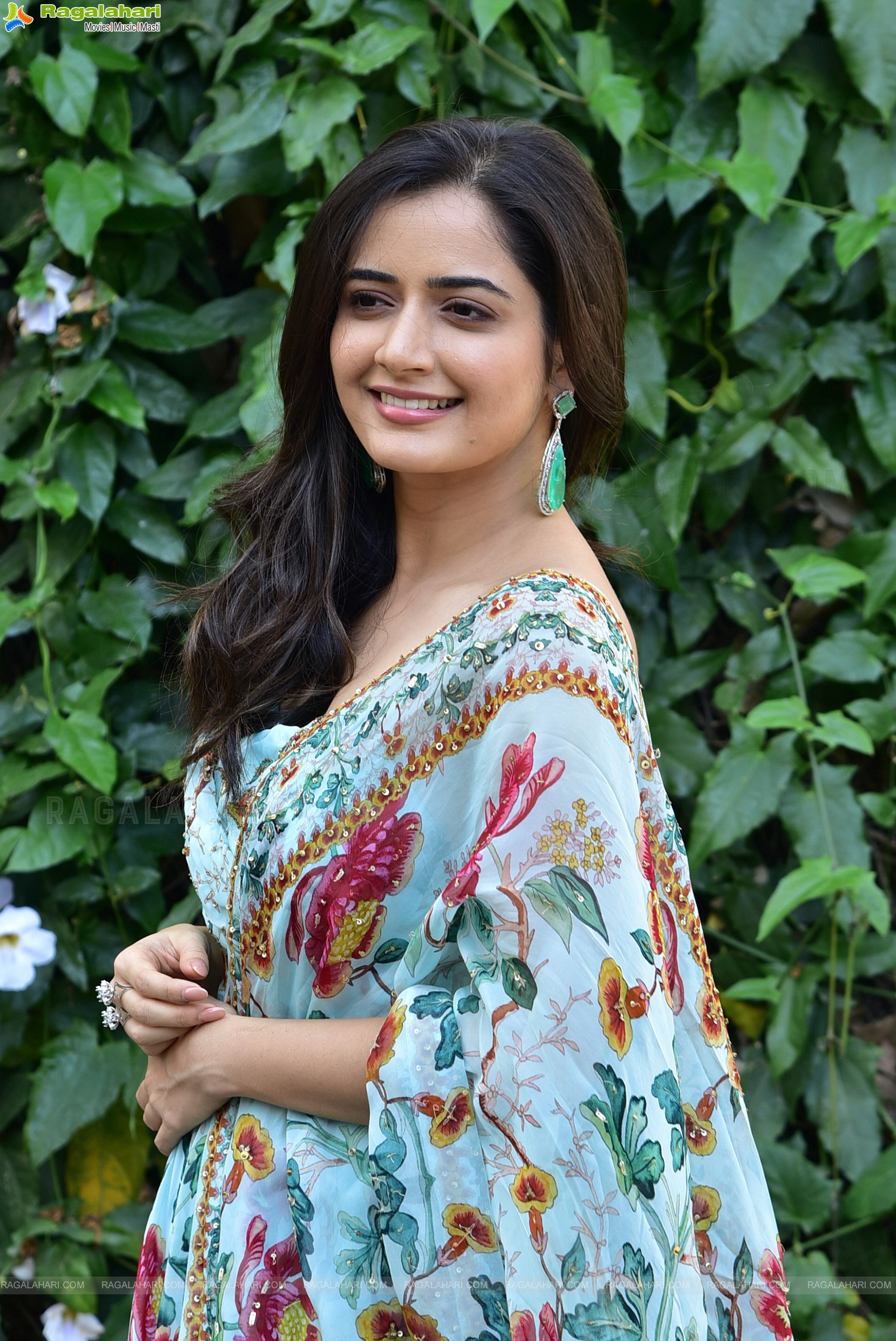 Ashika Ranganath at Amigos Movie Press Meet, HD Photo Gallery