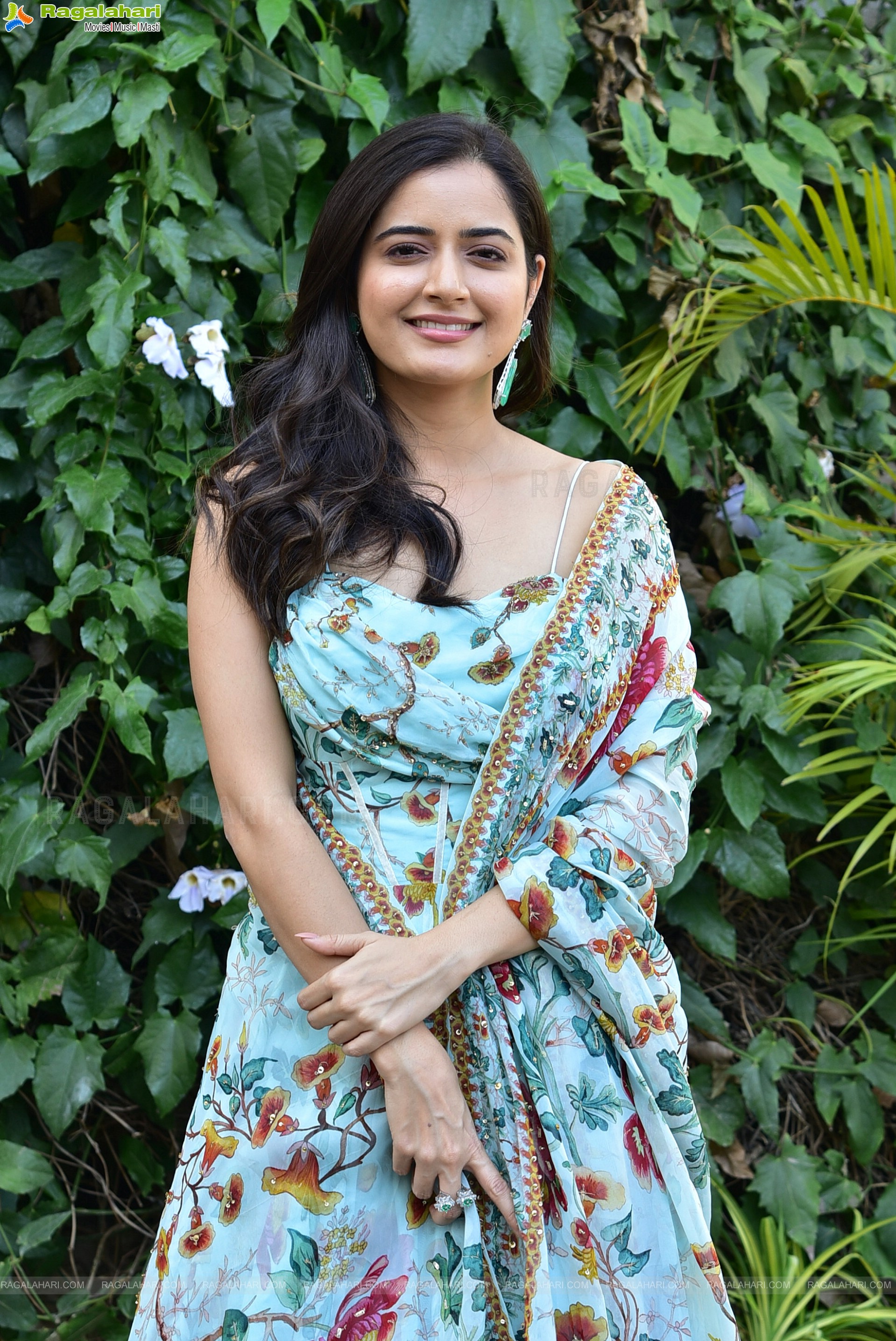 Ashika Ranganath at Amigos Movie Press Meet, HD Photo Gallery