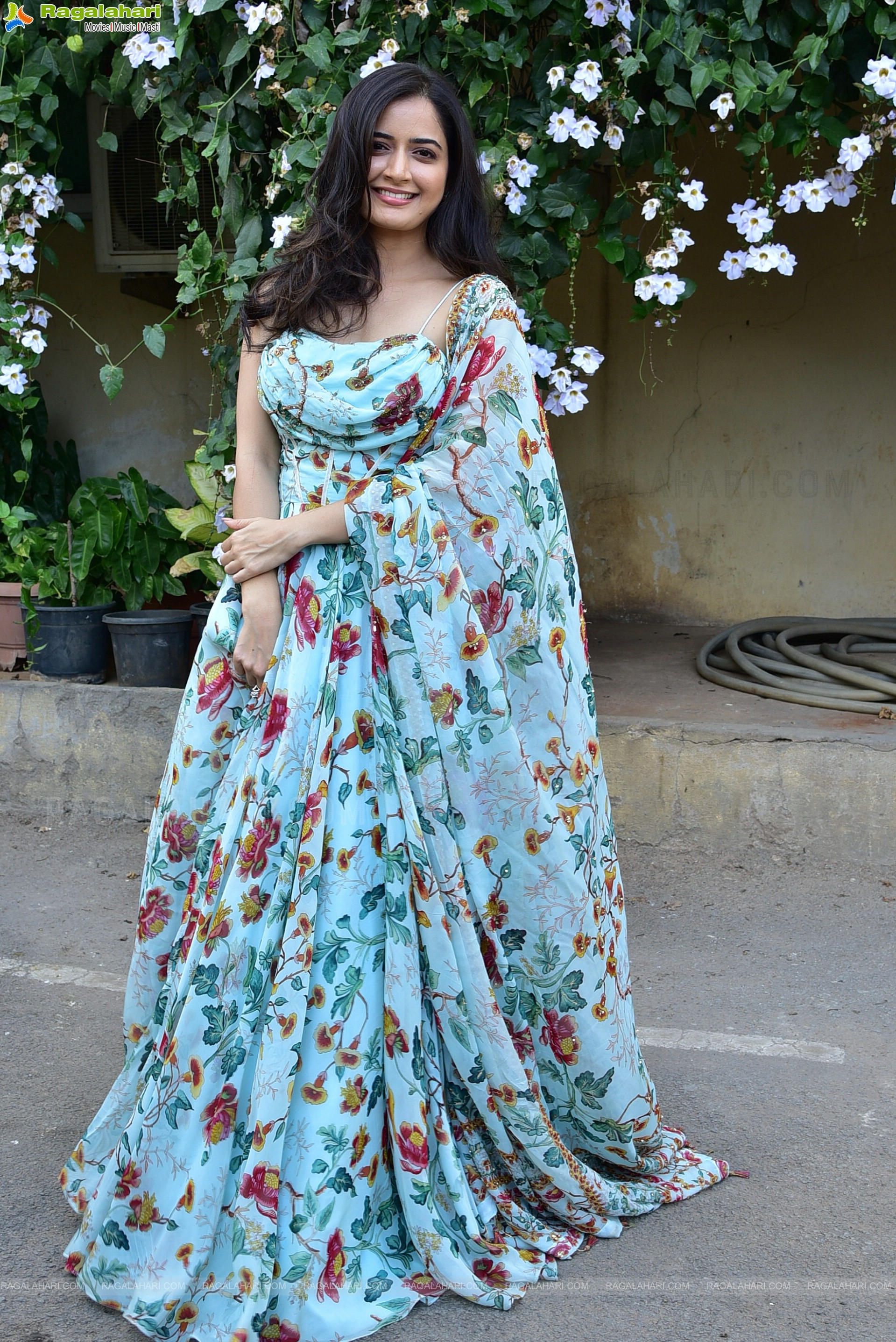 Ashika Ranganath at Amigos Movie Press Meet, HD Photo Gallery