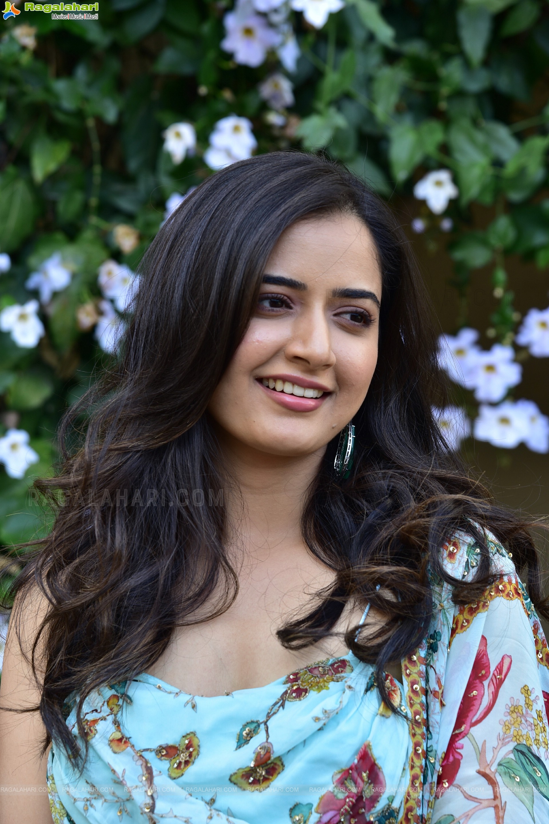 Ashika Ranganath at Amigos Movie Press Meet, HD Photo Gallery