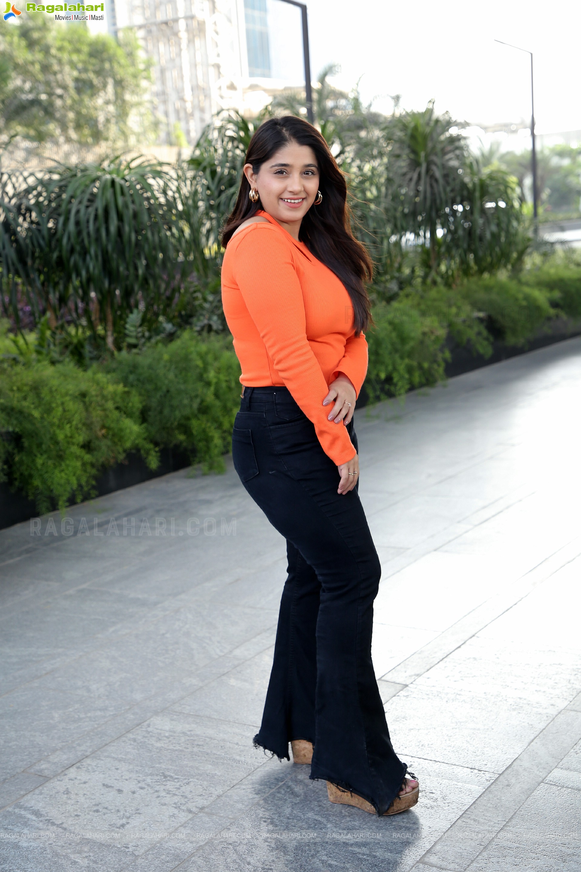 Chandni Bhagwanani Latest Photoshoot Stills, HD Photo Gallery