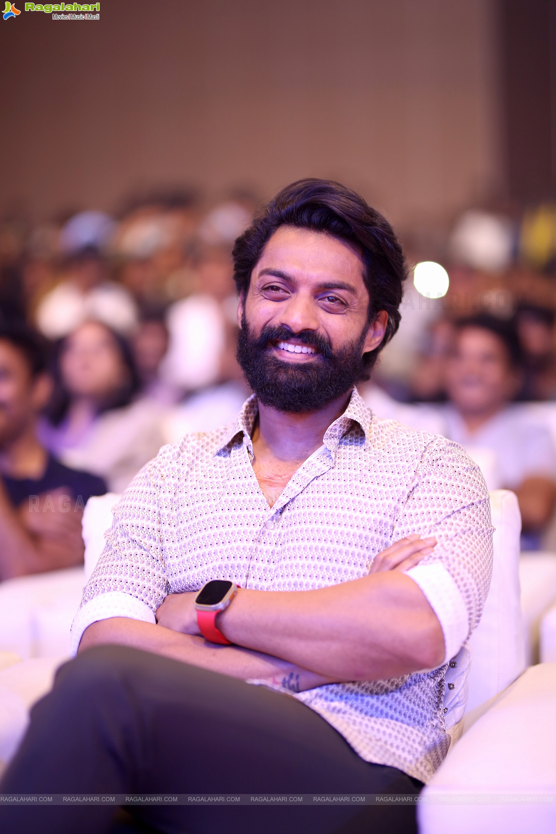 Kalyan Ram at Amigos Movie Pre-Release Event, HD Photo Gallery