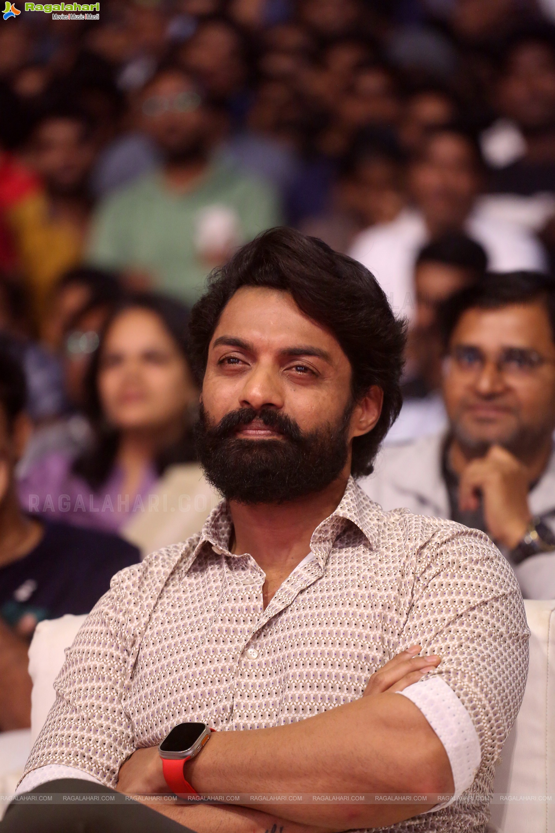 Kalyan Ram at Amigos Movie Pre-Release Event, HD Photo Gallery