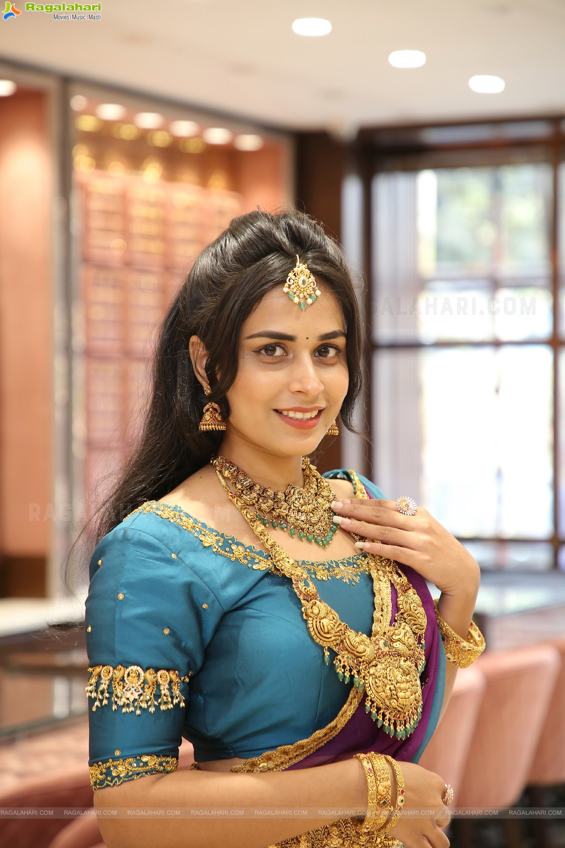 Mounica Poses With Jewellery, HD Photo Gallery