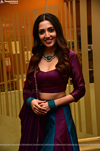 Neha Shetty at Bedurulanka Movie Teaser launch