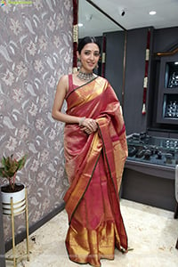 Neha Shetty Poses With Jewellery