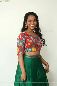 Pavani Karanam at Pareshan Teaser Launch