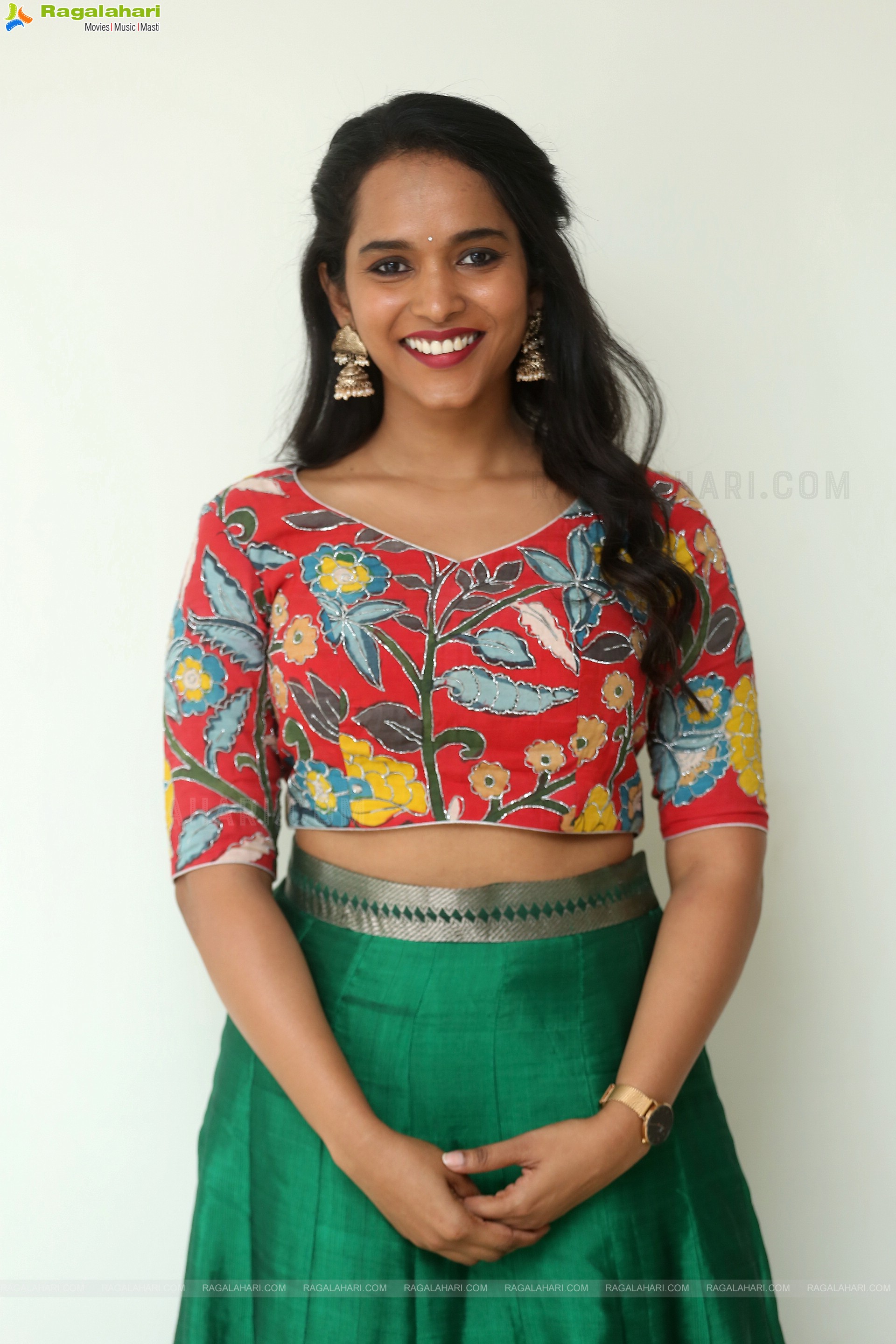 Pavani Karanam at Pareshan Movie Teaser Launch, HD Photo Gallery