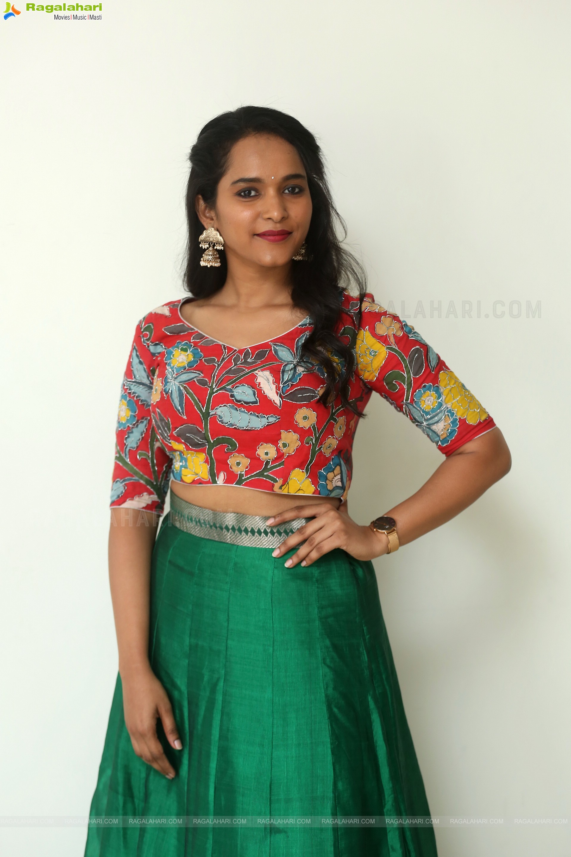 Pavani Karanam at Pareshan Movie Teaser Launch, HD Photo Gallery