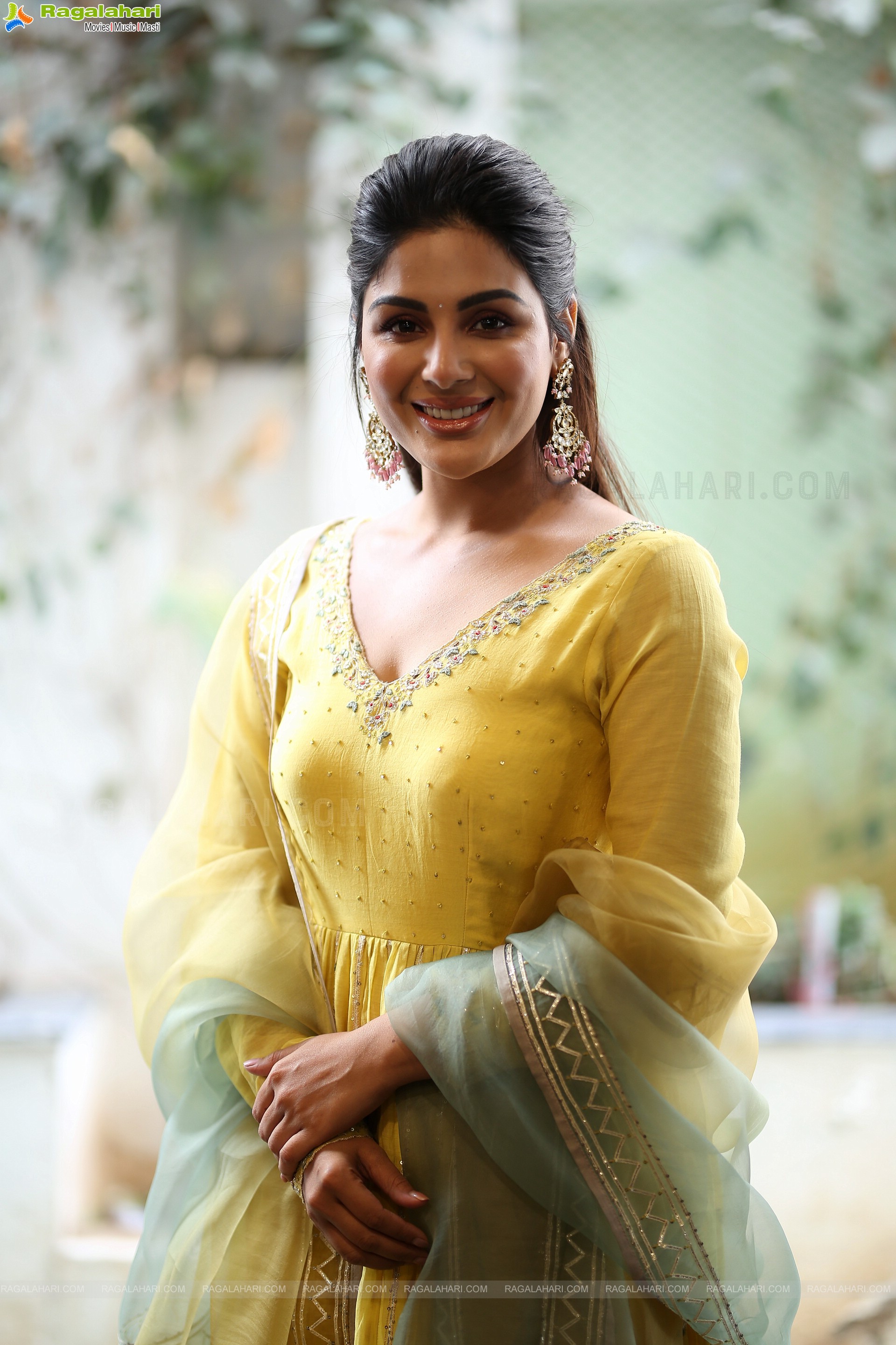 Samyuktha Menon Stills at Sir Movie Interview, HD Photo Gallery