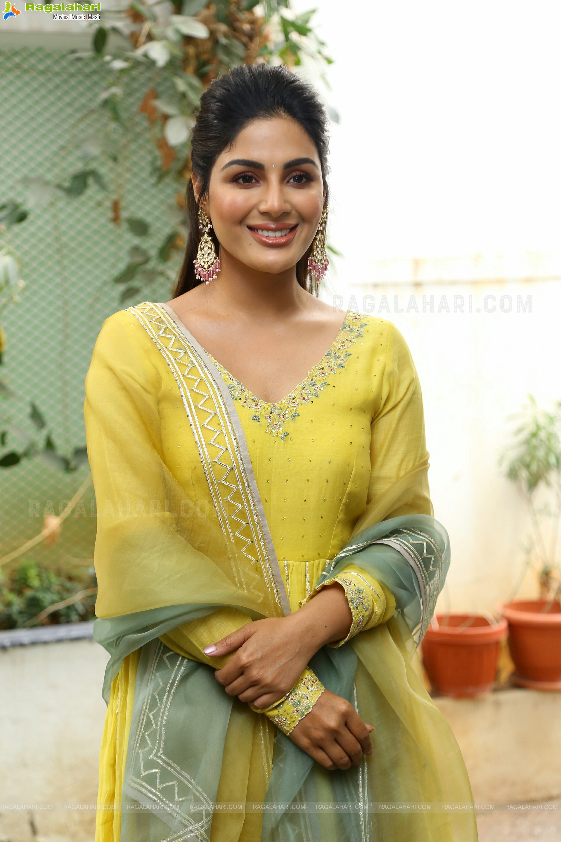 Samyuktha Menon Stills at Sir Movie Interview, HD Photo Gallery