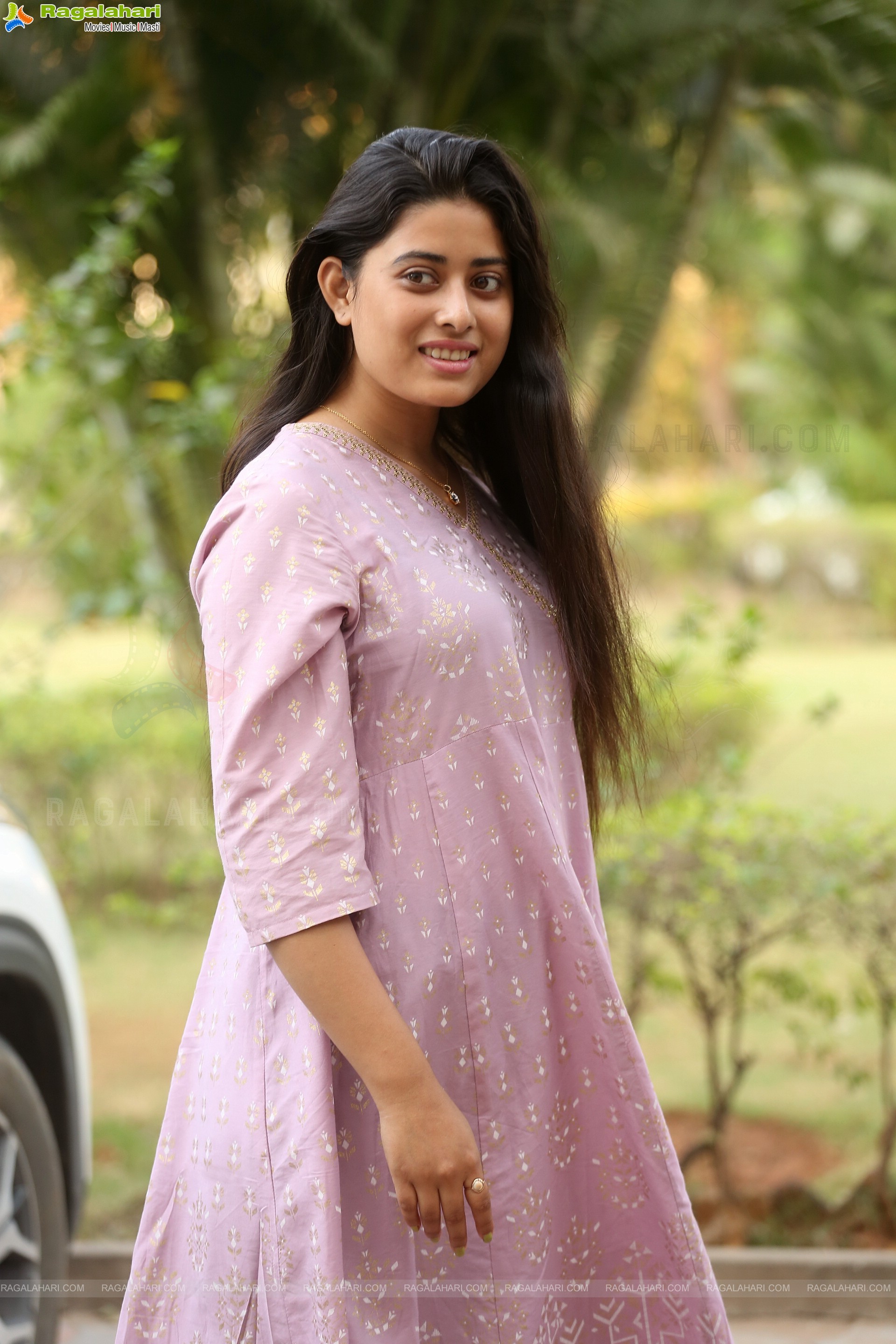 Smritha Rani at Grandhalayam Trailer Launch, HD Photo Gallery