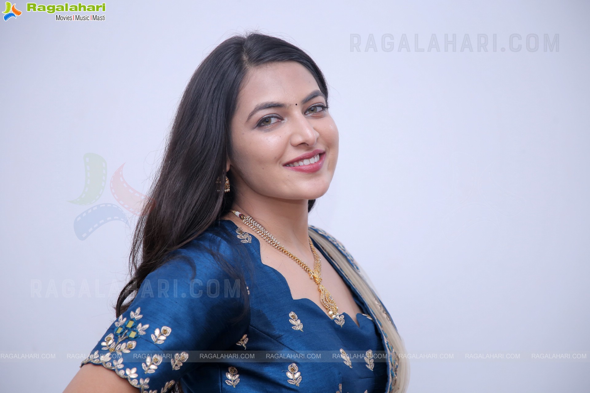 Supraja Reddy HD Photo Gallery