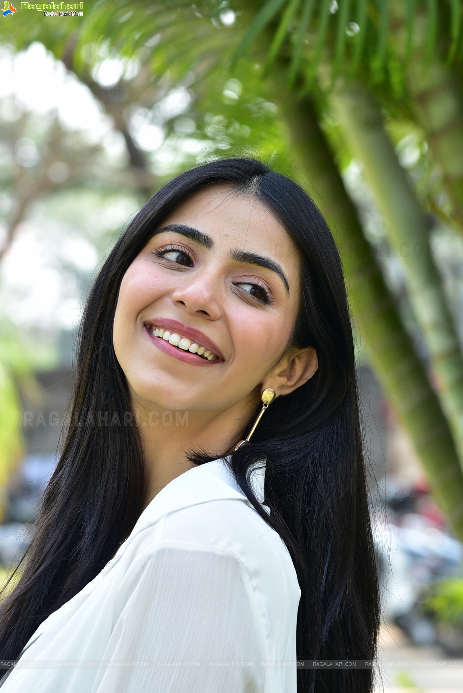 Tina Shilparaj at Writer Padmabhushan Movie Success Meet, HD Photo Gallery