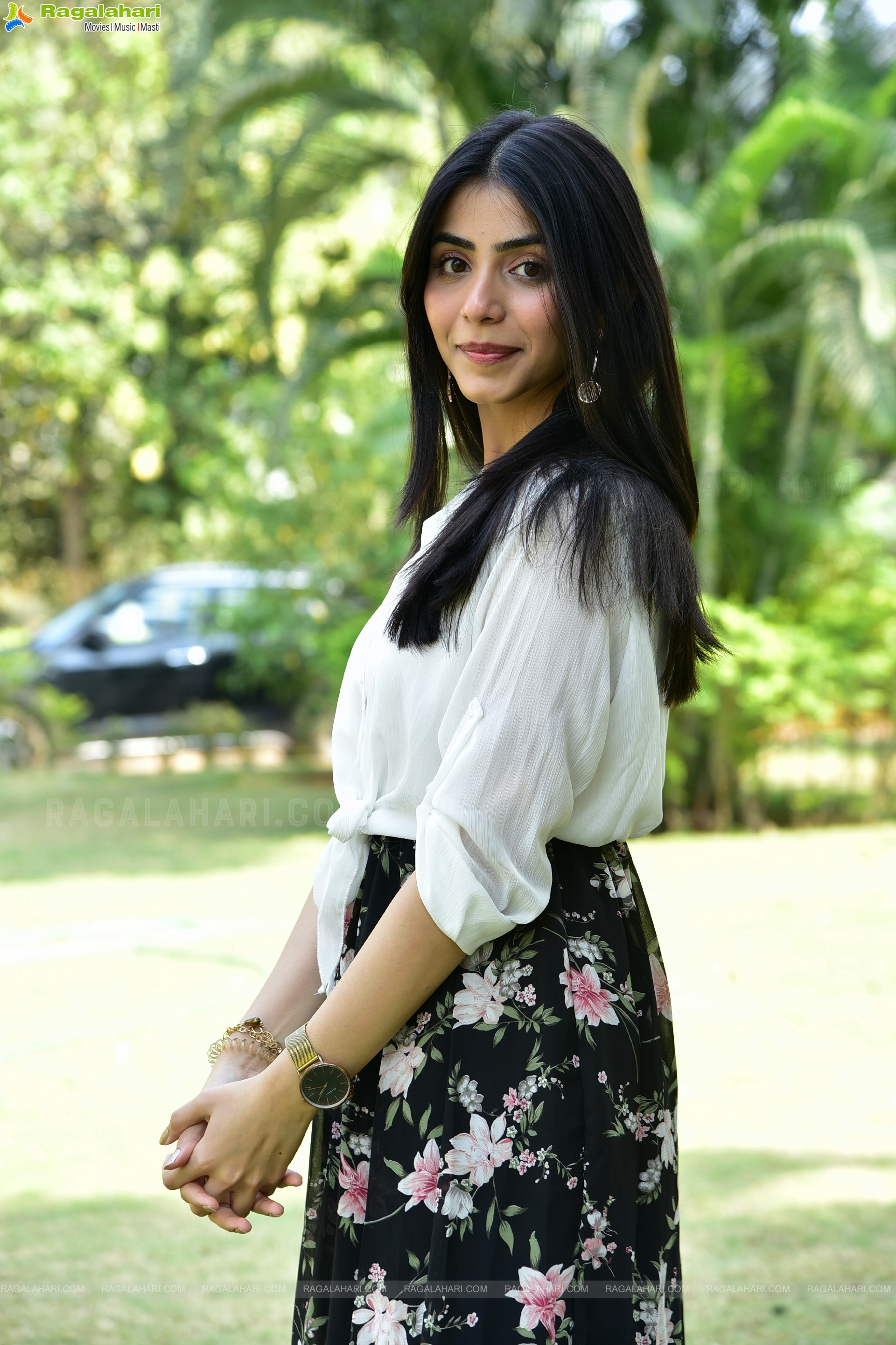 Tina Shilparaj at Writer Padmabhushan Movie Success Meet, HD Photo Gallery