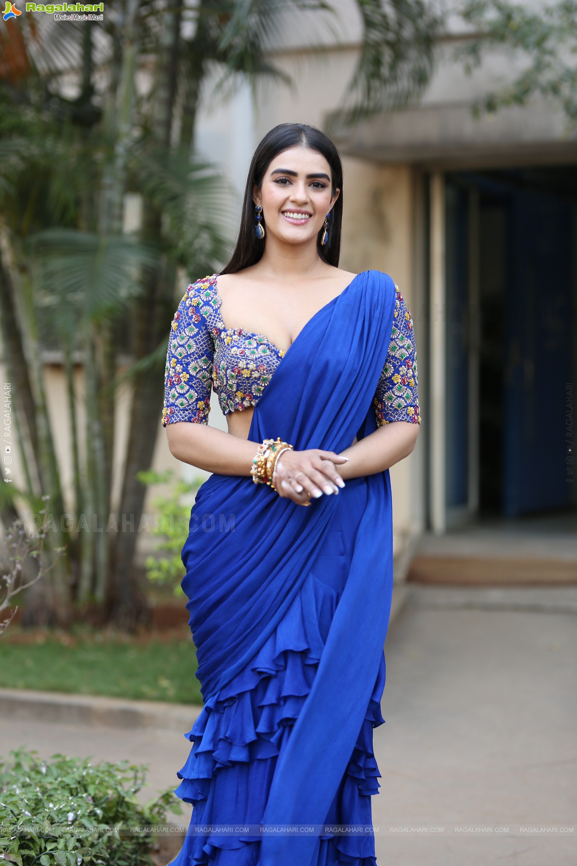 Kavya Thapar at Ooru Peru Bhairavakona Press Meet, HD Gallery