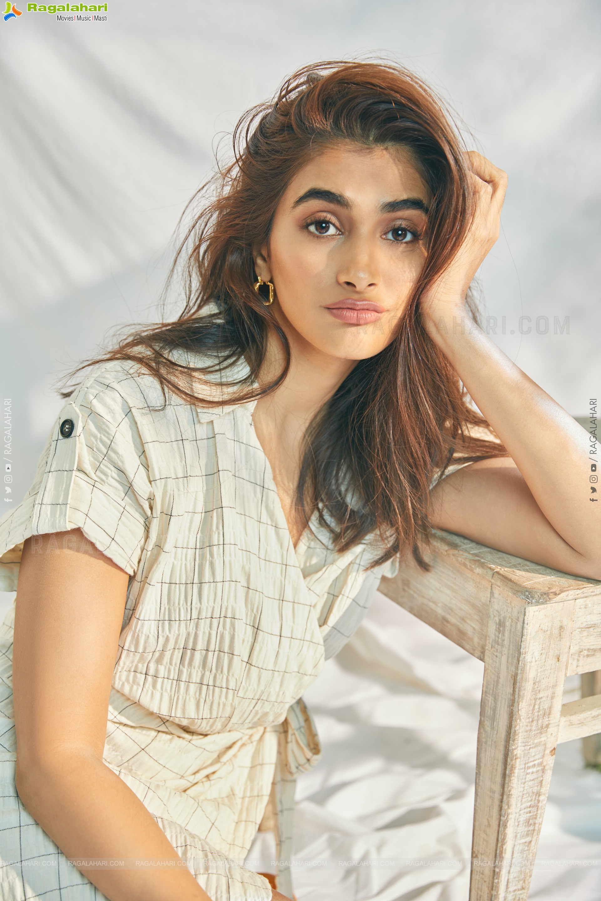 Pooja Hegde Latest Photoshoot Stills, HD Gallery