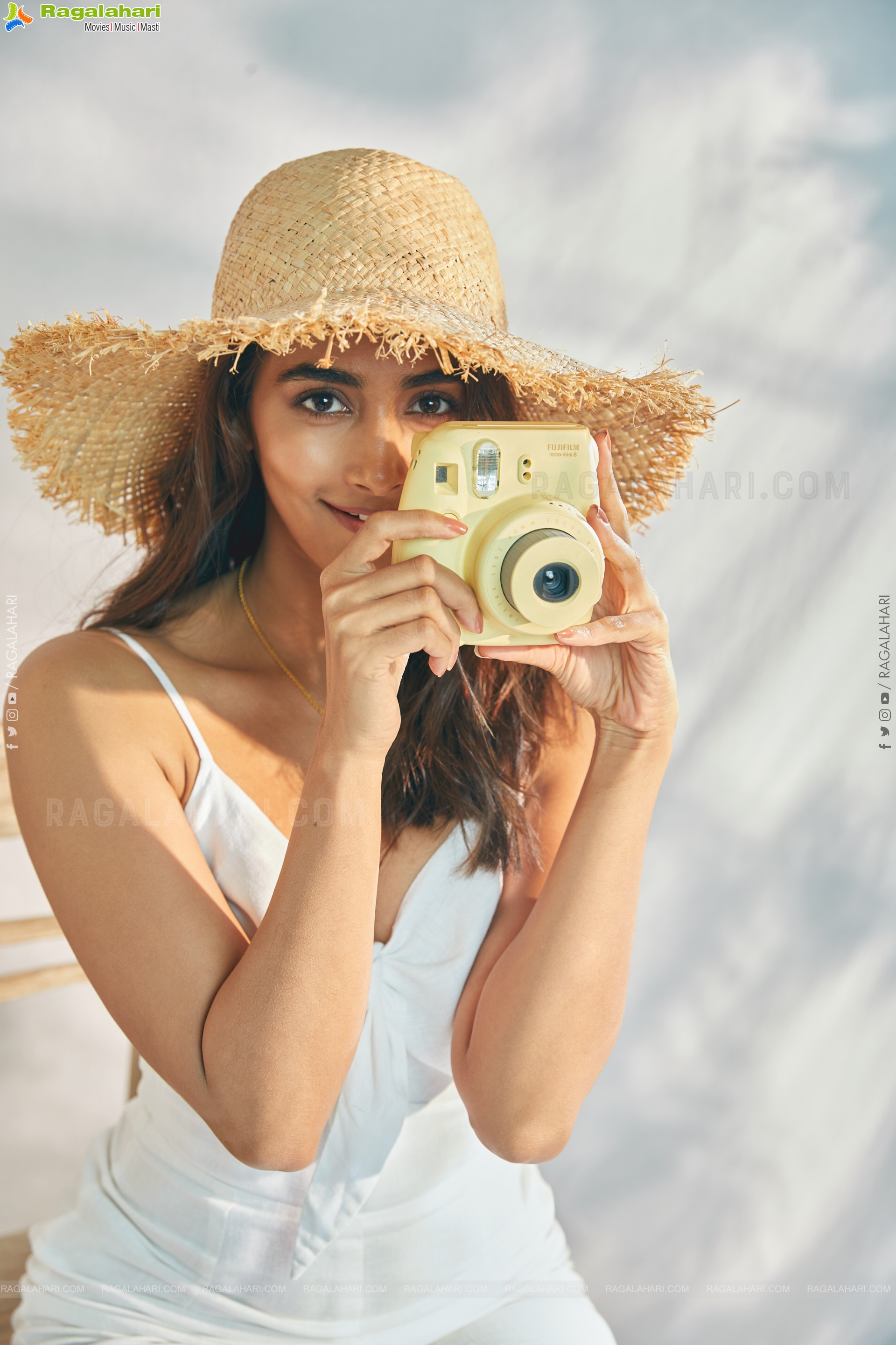 Pooja Hegde Latest Photoshoot Stills, HD Gallery