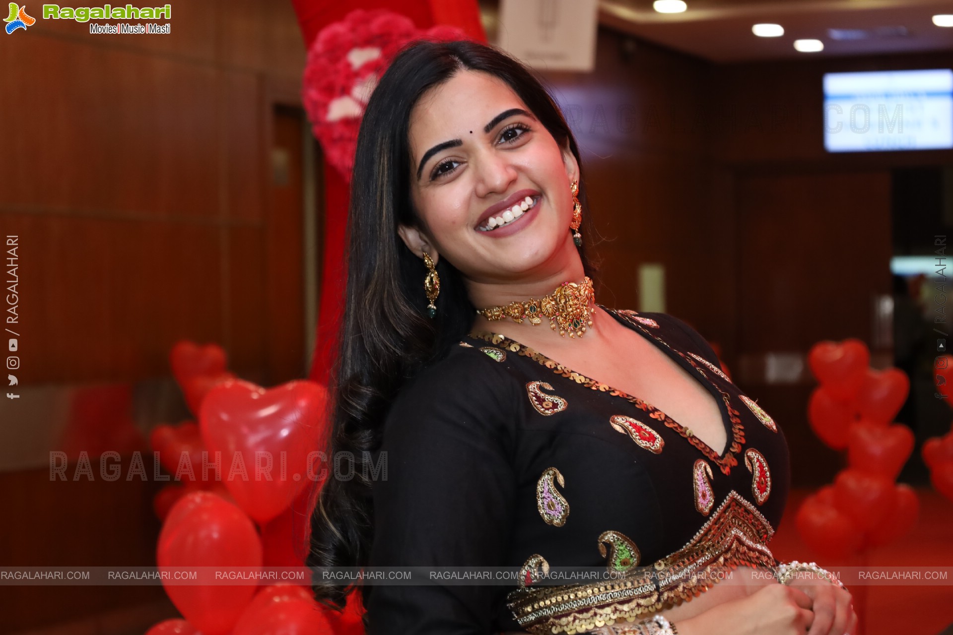 Sravanthi Chokarapu at Hi Life Exhibition Event, HD Gallery