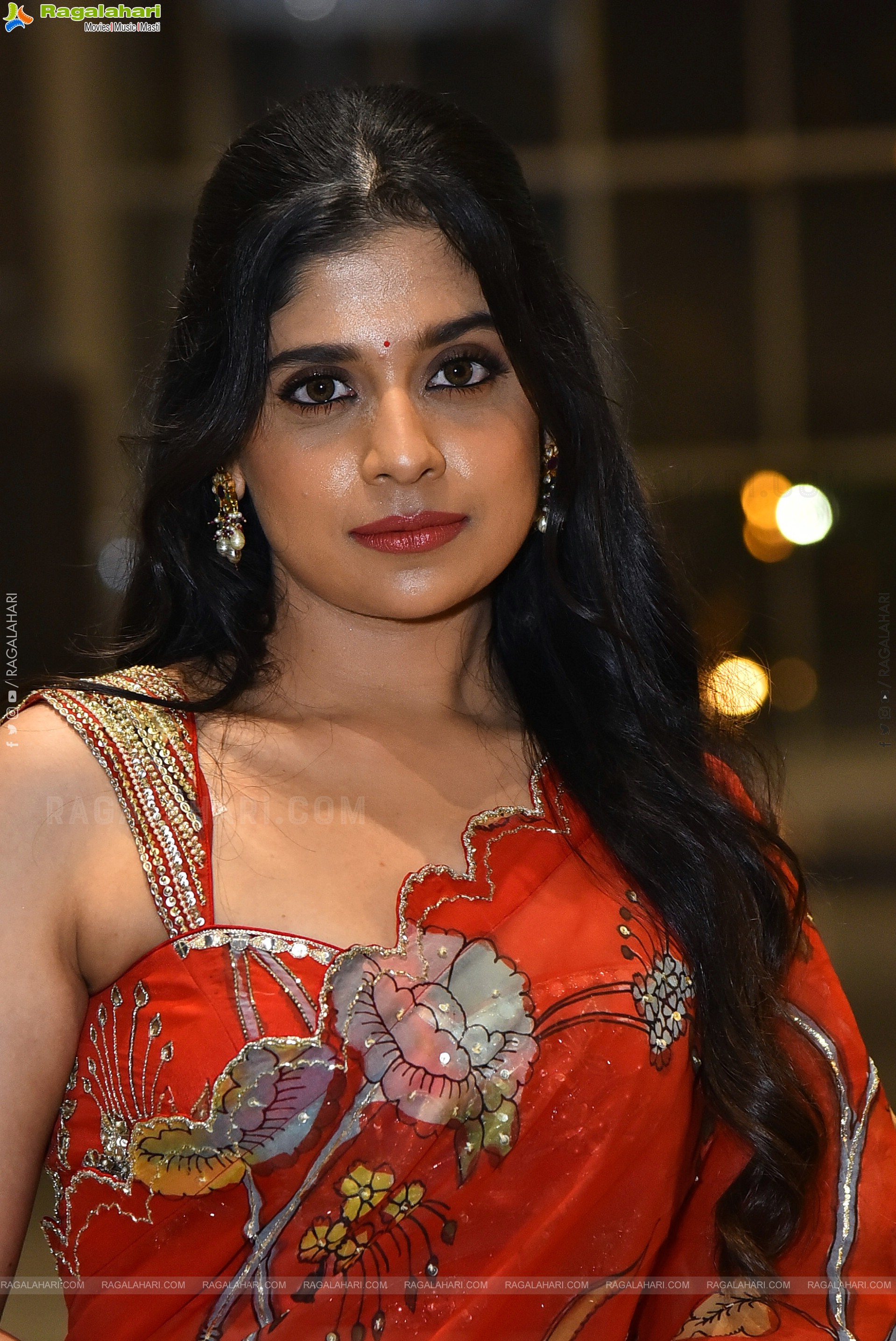 Aishwarya Hollakal at Brahma Anandam Pre Release Event, HD Gallery