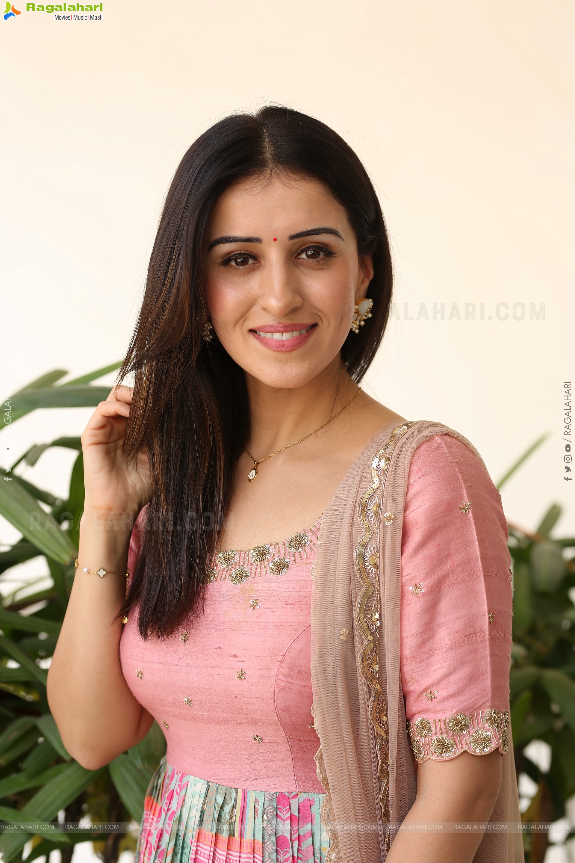 Anshu at Mazaka Interview, HD Gallery