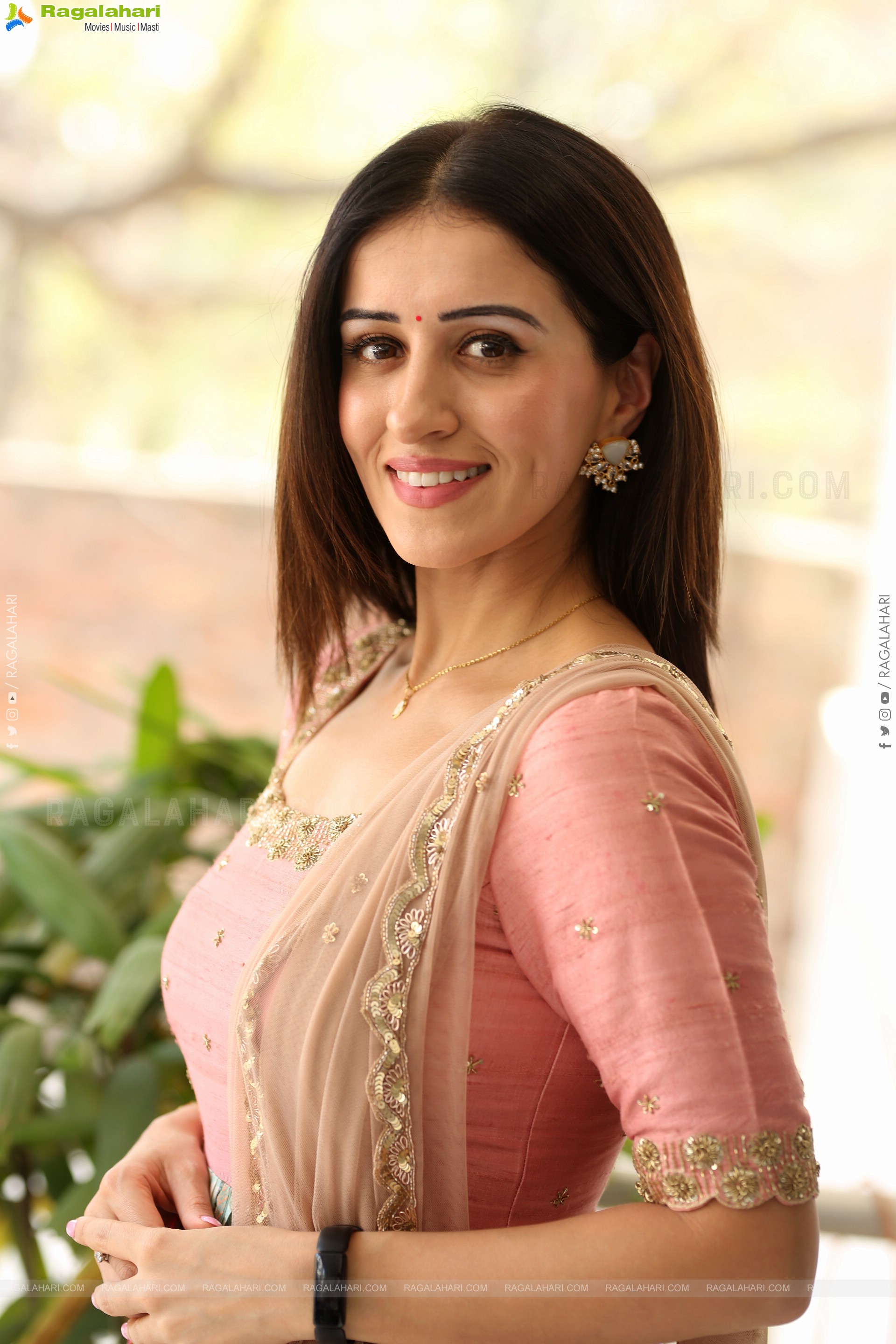 Anshu at Mazaka Interview, HD Gallery