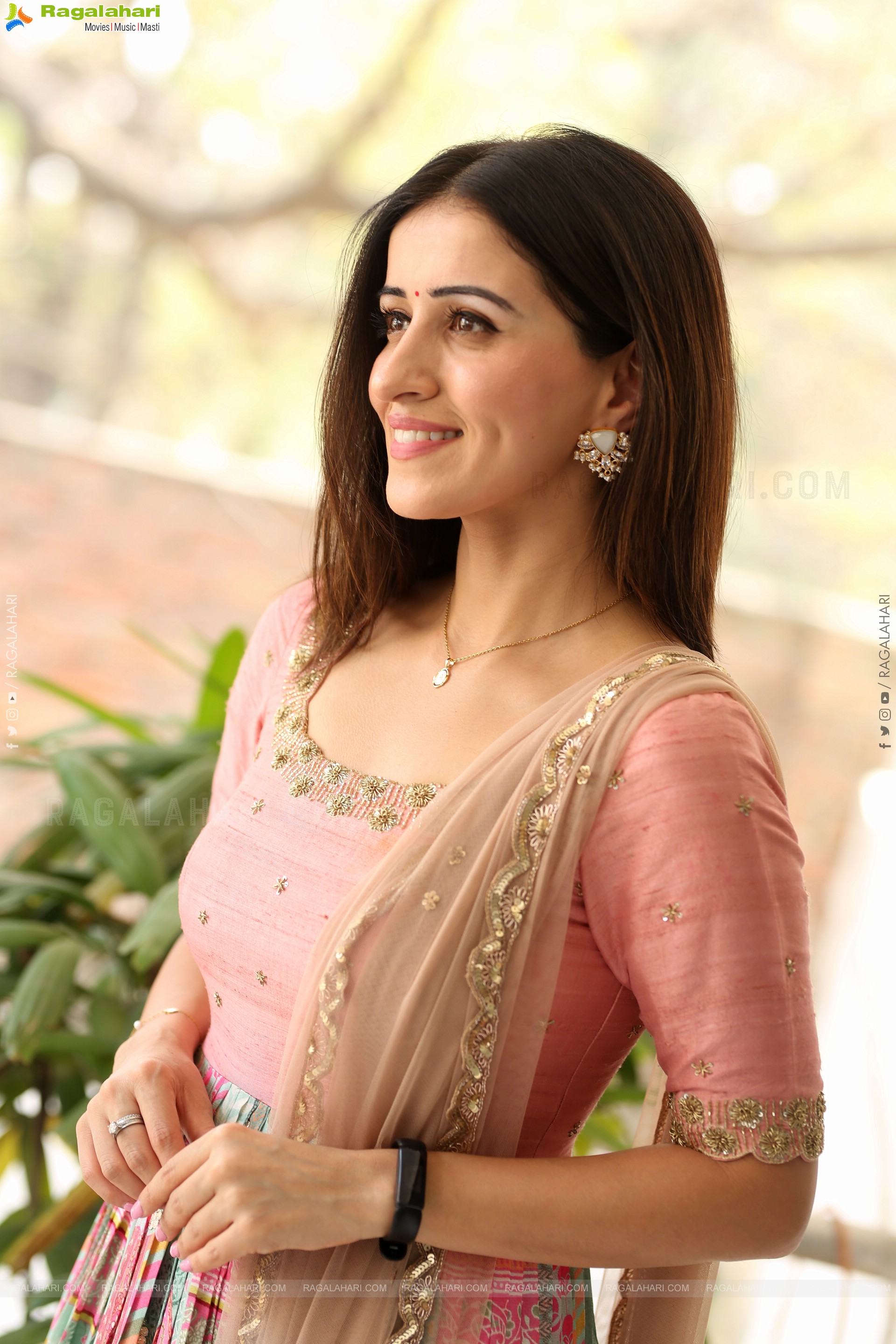 Anshu at Mazaka Interview, HD Gallery