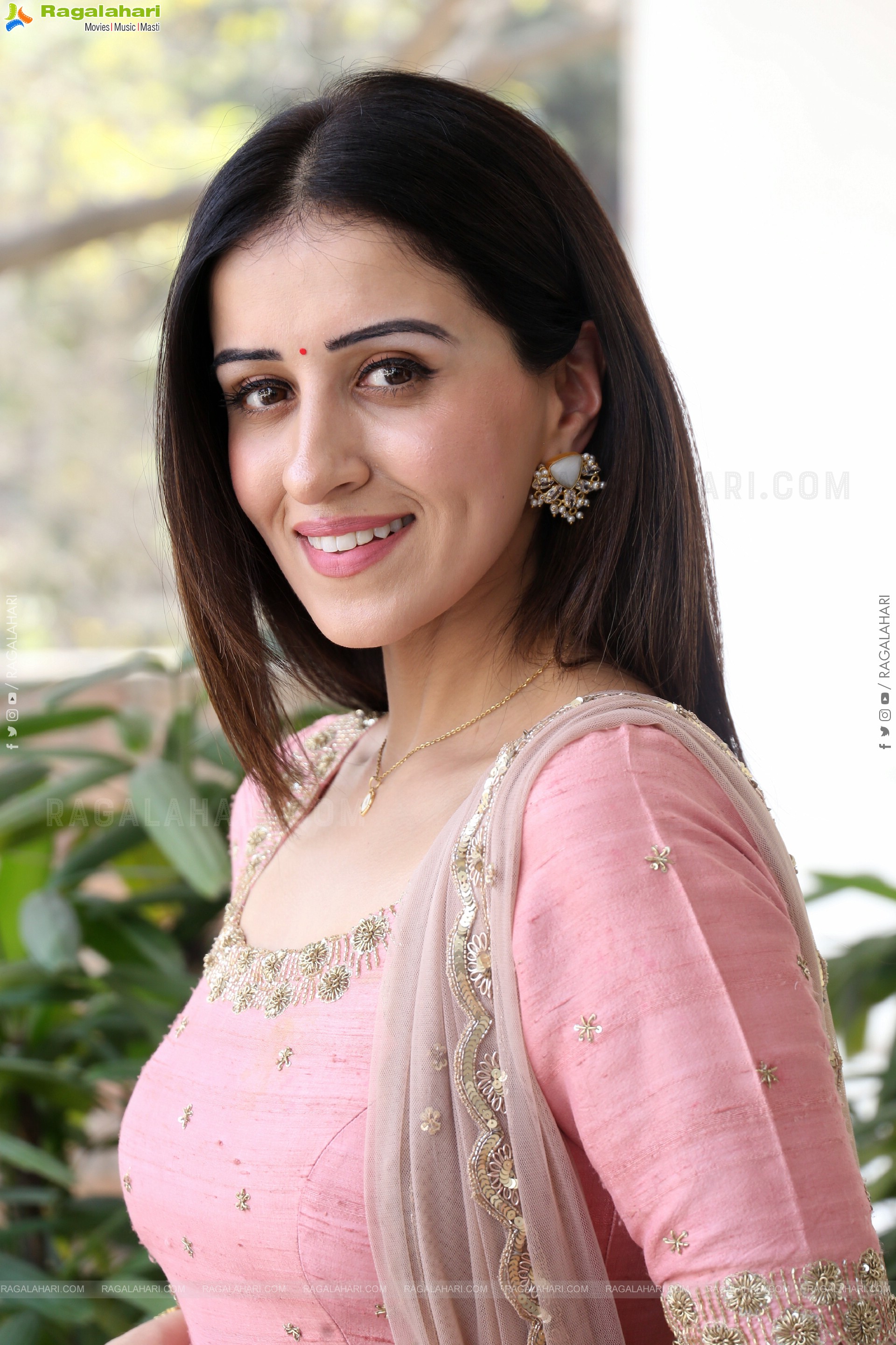 Anshu at Mazaka Interview, HD Gallery