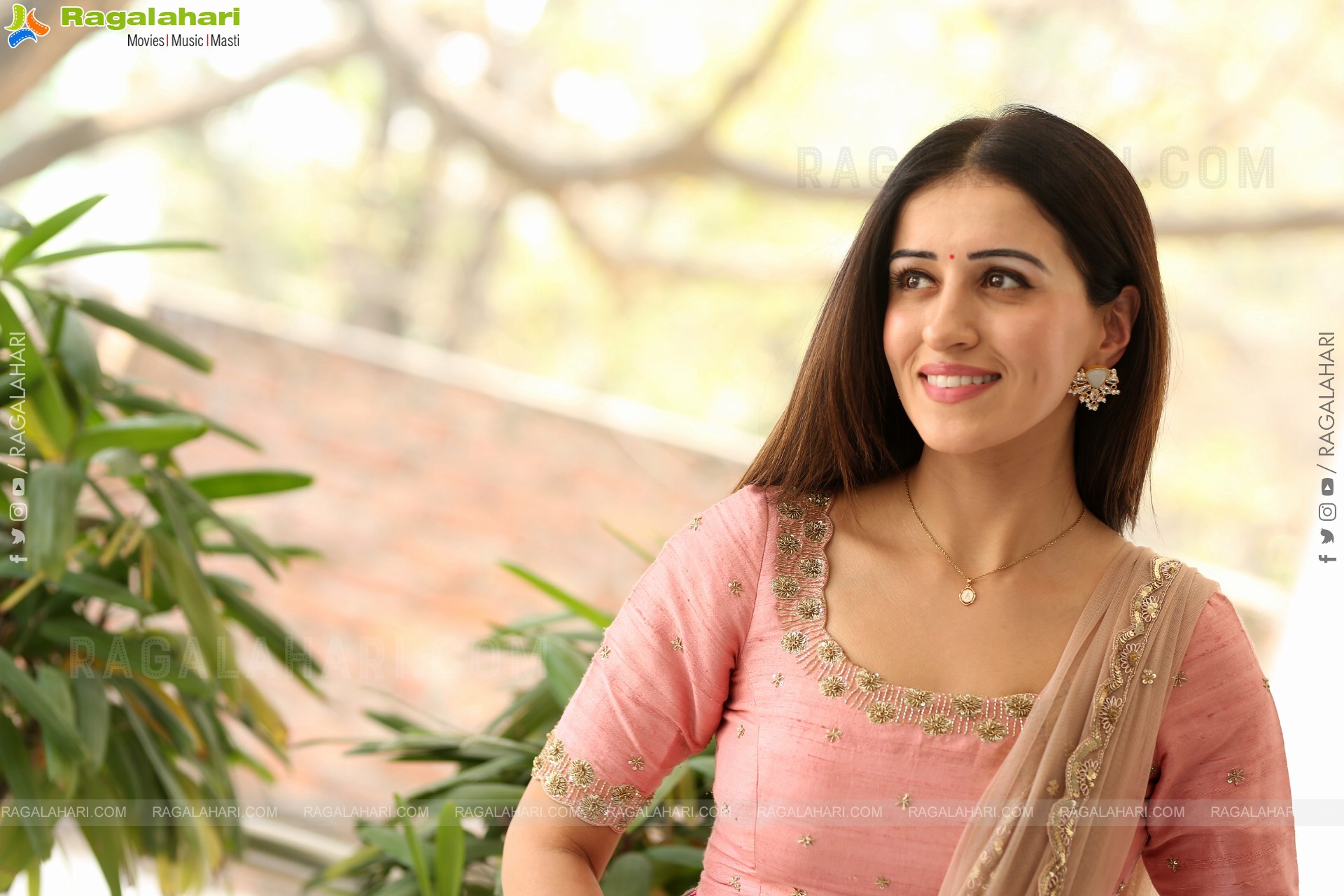 Anshu at Mazaka Interview, HD Gallery