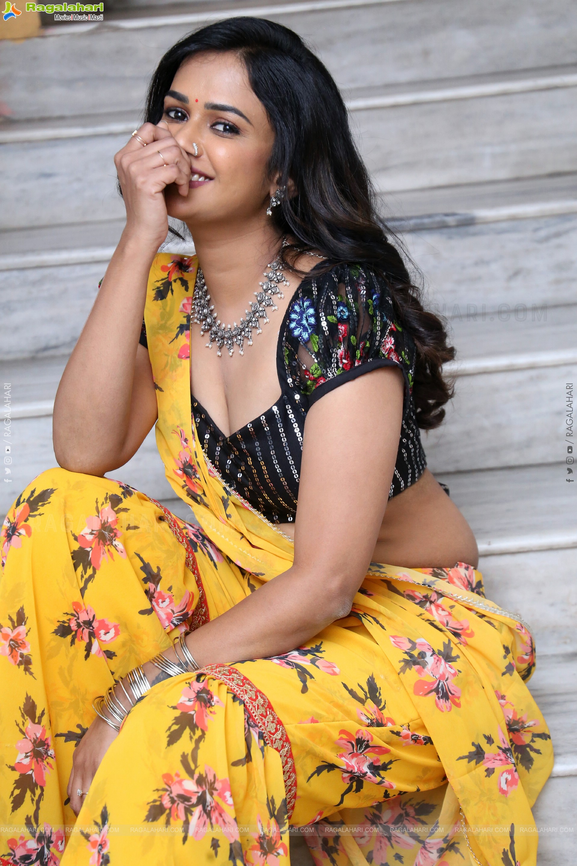 Ariyana Latest Photoshoot Stills, HD Gallery