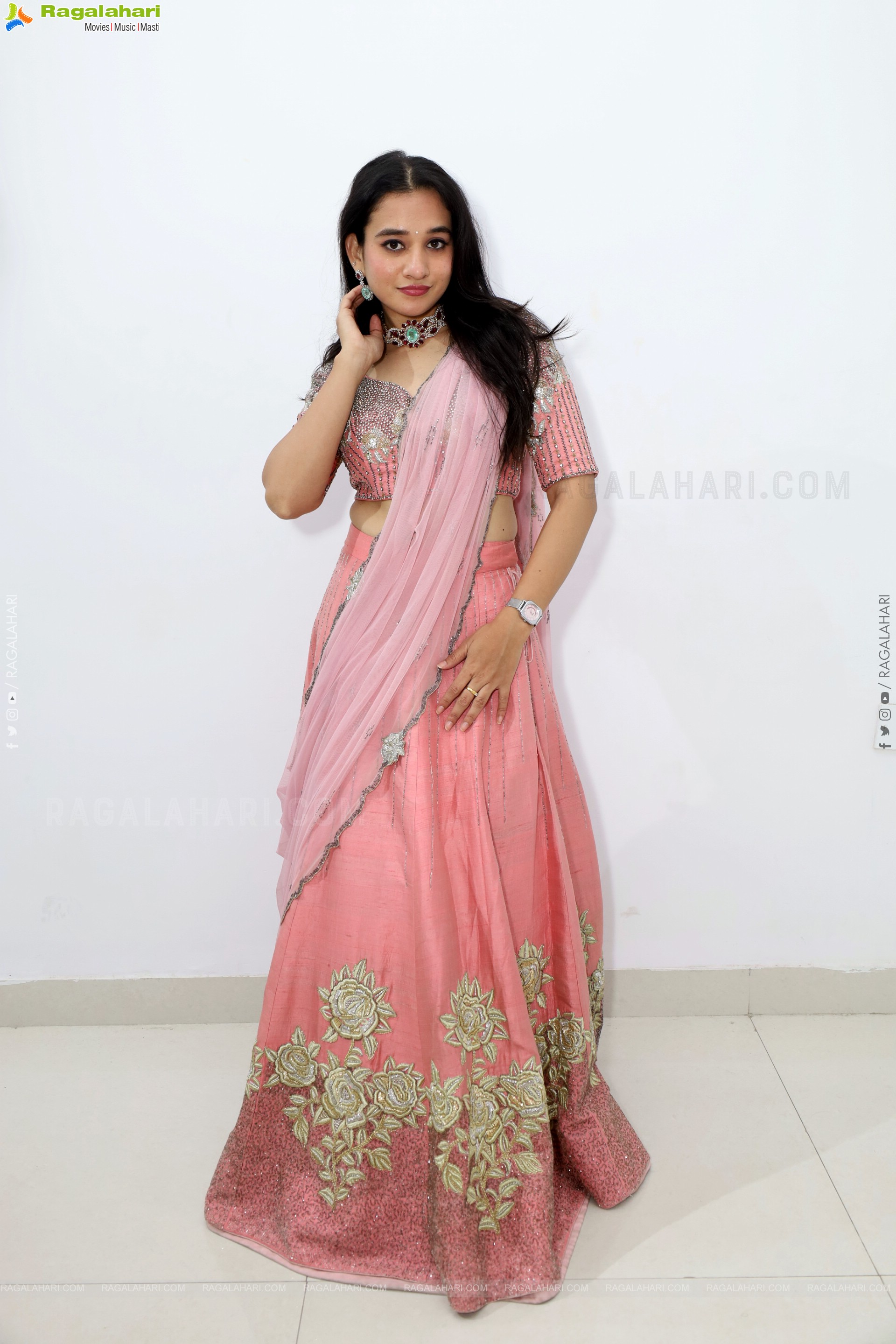 Bhuvaneshwari New Photoshoot Stills, HD Gallery