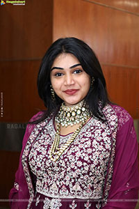 Bramarambika Poses with Designer Jewellery, HD Gallery