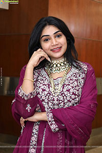 Bramarambika Poses with Designer Jewellery, HD Gallery