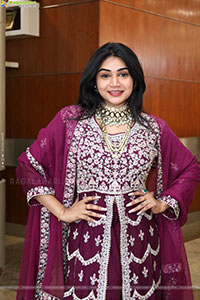 Bramarambika Poses with Designer Jewellery, HD Gallery