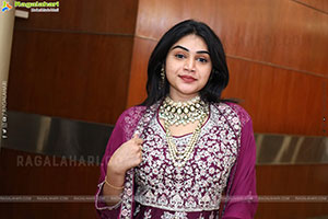 Bramarambika Poses with Designer Jewellery, HD Gallery