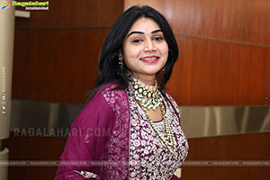 Bramarambika Poses with Designer Jewellery, HD Gallery