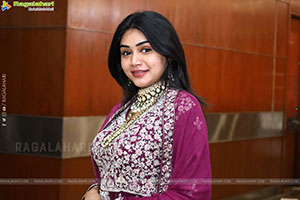 Bramarambika Poses with Designer Jewellery, HD Gallery