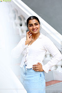 Jyothi Ramana Glamorous Photoshoot Stills, HD Gallery